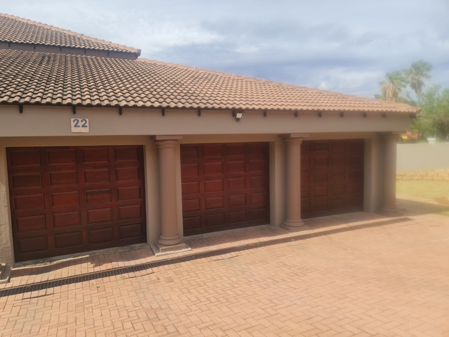 4 Bedroom Property for Sale in Safari Gardens North West